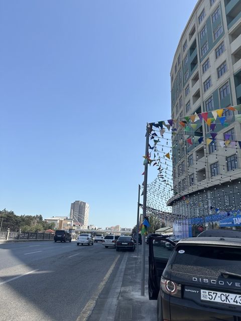 Satılır 2 otaqlı yeni tikili 82 m² — Bakı
