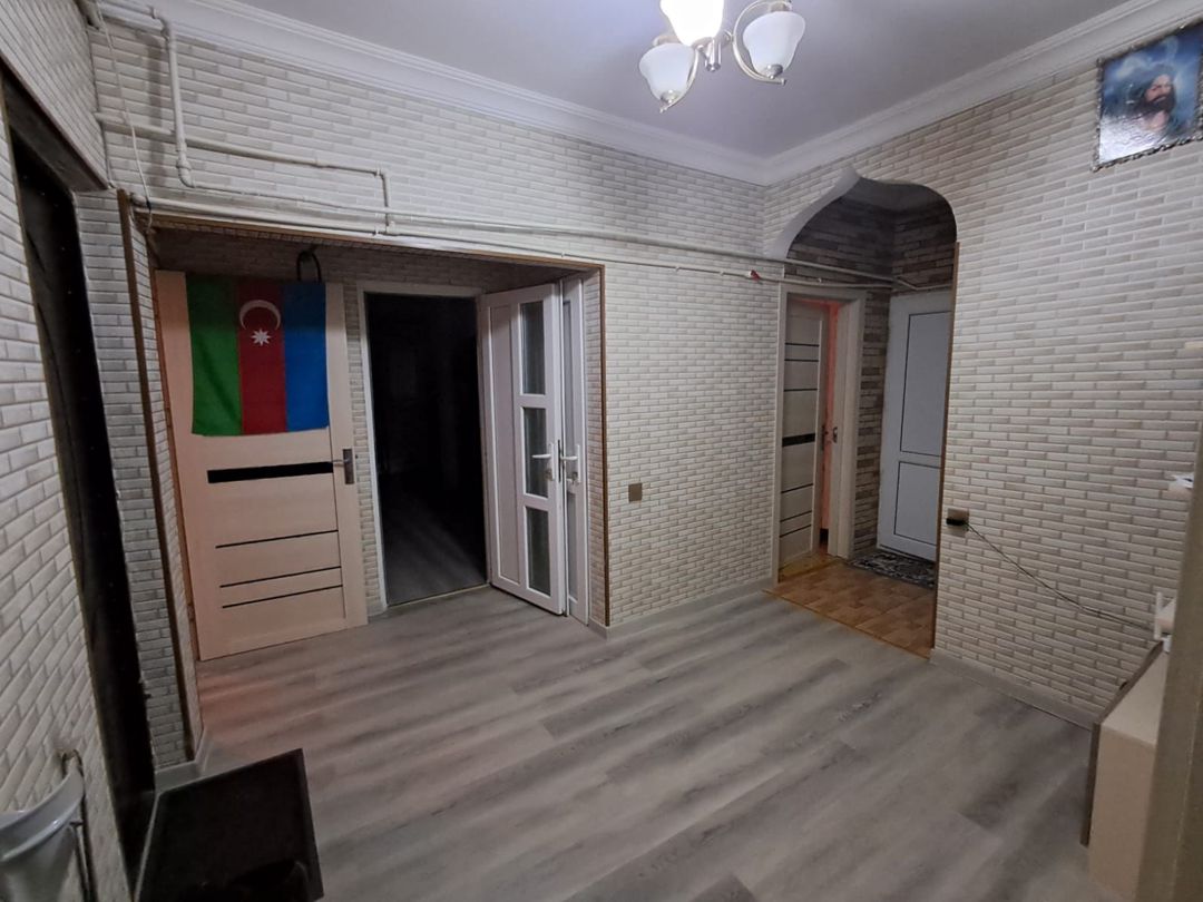 Satılır 4 otaqlı köhnə tikili 80 m² — Mənzil, Bakı (10)