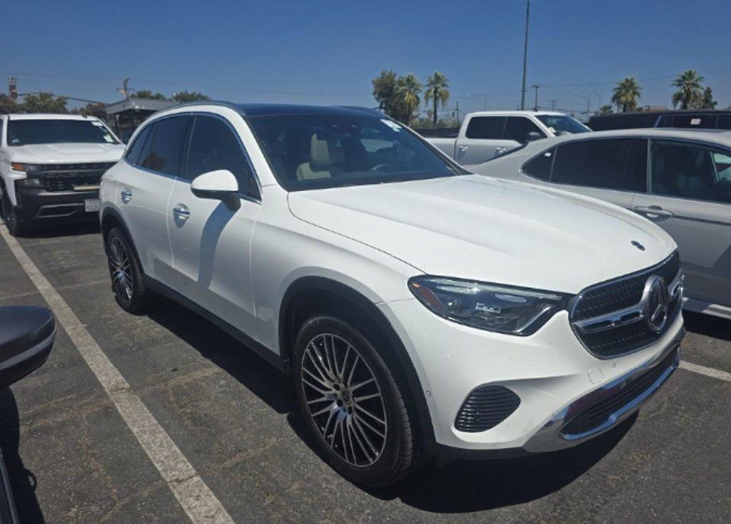 Mercedes GLC 300, 2.0 L, 2025 il, 6 468 km — Avtomobillər (3)