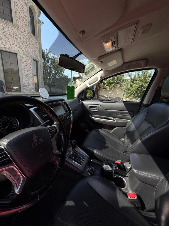 Mitsubishi L200, 2.4 L, 2020 il, 160 000 km — Avtomobillər, Bakı (7)