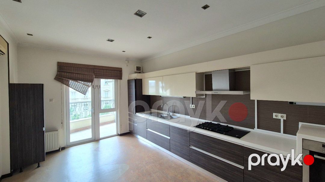 Satılır 5 otaqlı yeni tikili 200 m² — Mənzil, Bakı (4)