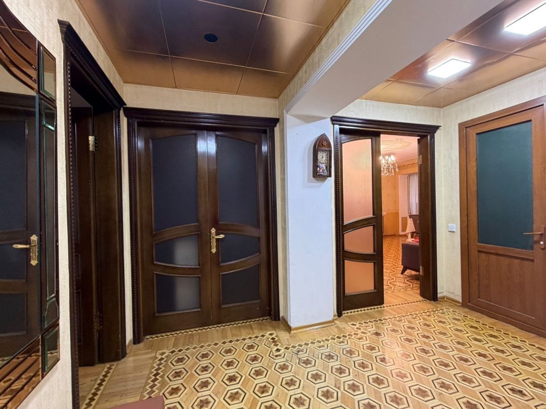 Satılır 4 otaqlı köhnə tikili 120 m² — Mənzil, Bakı (8)