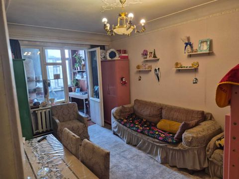 Satılır 2 otaqlı köhnə tikili 40 m² — Bakı