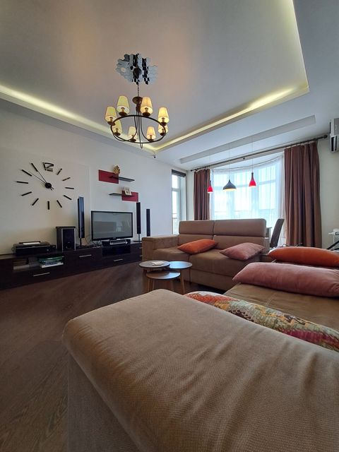Satılır 3 otaqlı yeni tikili 120 m² — Bakı