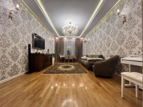 Satılır 3 otaqlı yeni tikili 134 m² — Bakı