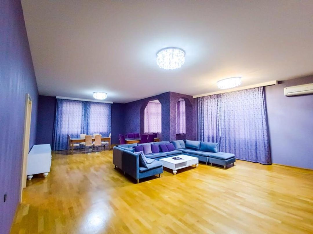 Satılır 3 otaqlı yeni tikili 225 m² — Mənzil, Bakı