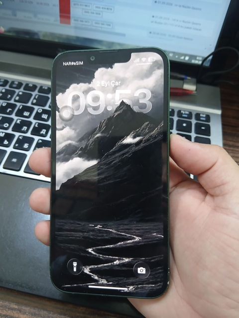 IPhone 13, Alpine Green — Bakı