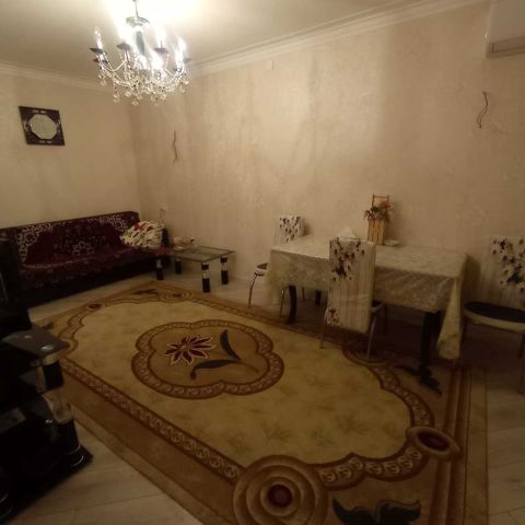 Satılır 3 otaqlı köhnə tikili 65 m² — Bakı