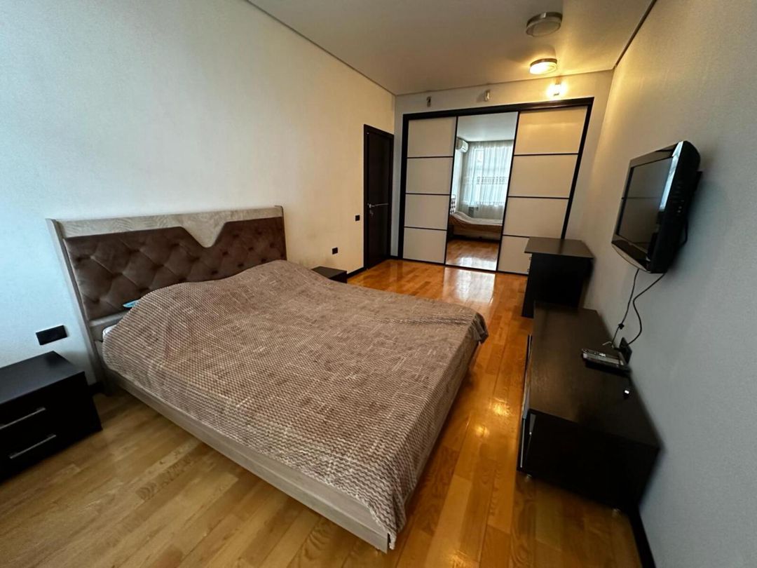İcarəyə verilir 4 otaqlı yeni tikili 191 m² — Mənzil, Bakı (3)