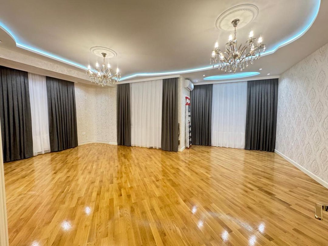 Satılır 4 otaqlı yeni tikili 156 m² — Mənzil, Bakı (2)