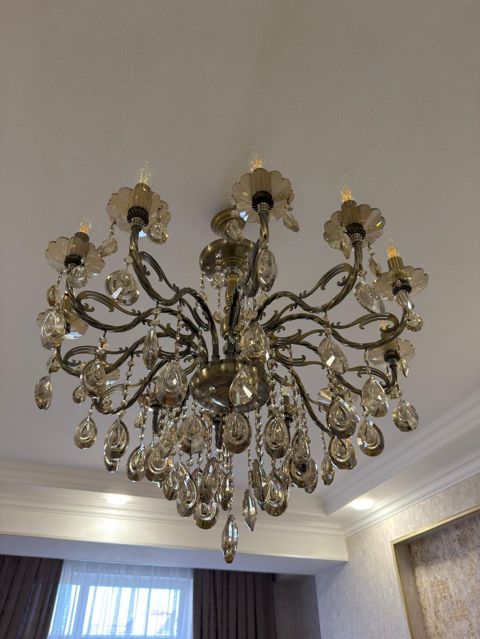 Çılçıraq, 10 və daha çox lampa, Xrustal — Bakı