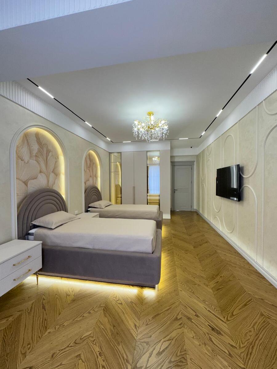 Satılır 4 otaqlı yeni tikili 235 m² — Mənzil, Bakı (10)