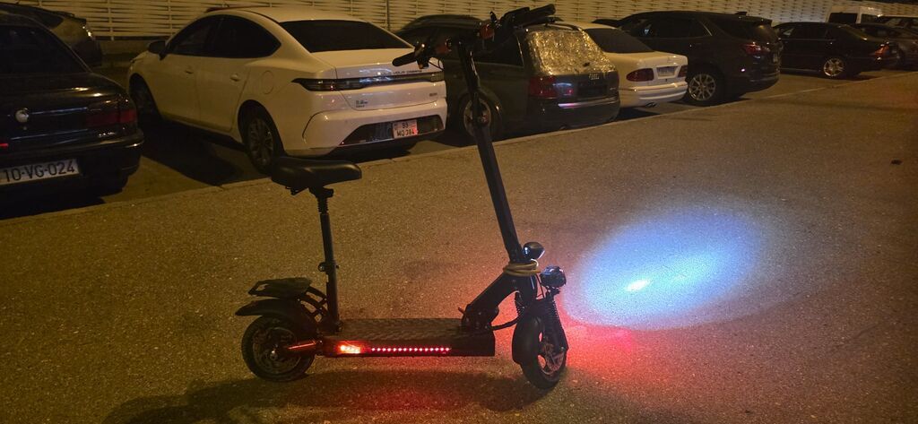 İşlənmiş Elektrik samokat 10", 351 - 500 Vt, 45 km/s, Ünvandan götürmə — İdman, hobi, istirahət, Bakı (9)