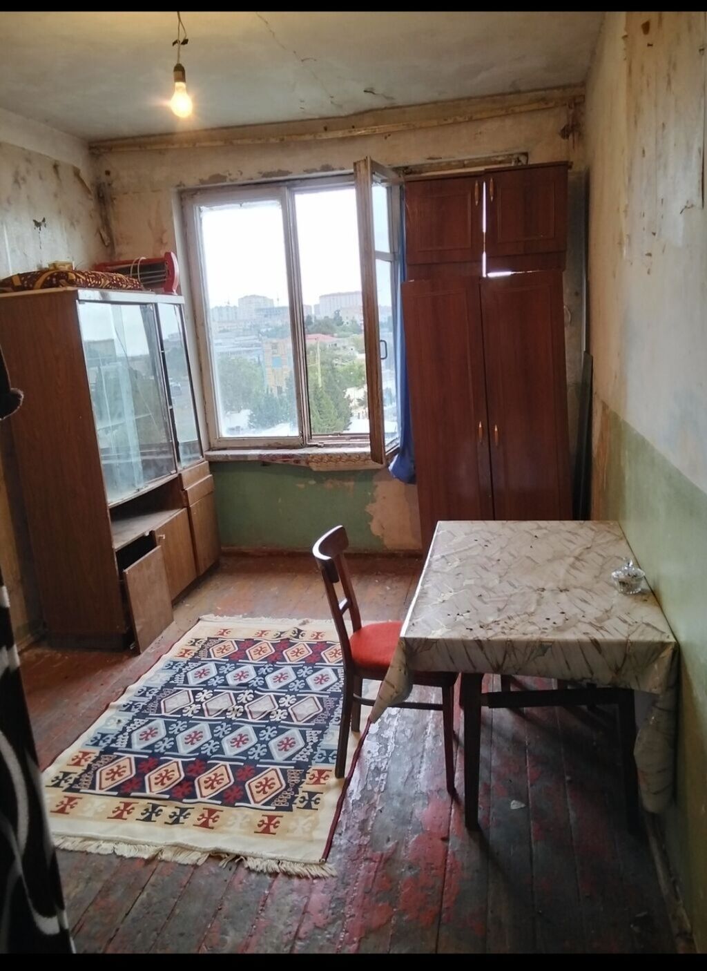 1 otaqlı mənzil – mebellə Təsvir: - Yüksək mərtəbəli binada 1 otaqlı — Daşınmaz əmlak, Sumqayıt