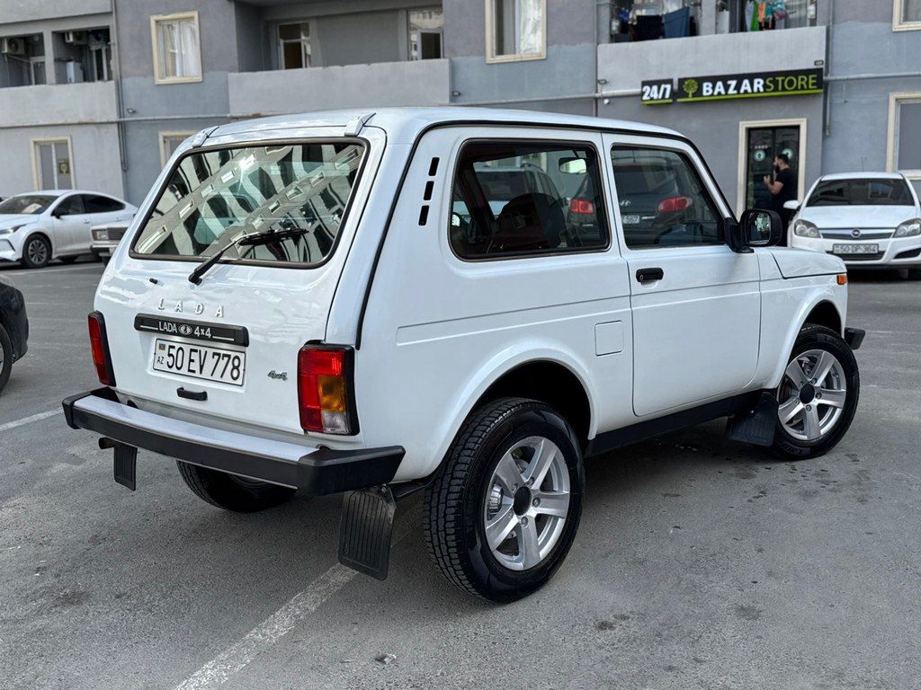 Lada (VAZ) Niva, 1.7 L, 2018 il, 63 000 km — Avtomobillər, Bakı (10)