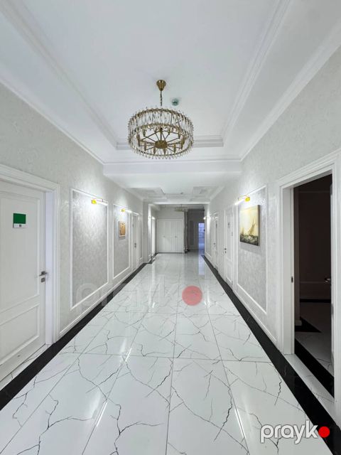 Satılır obyekt 1000 m²