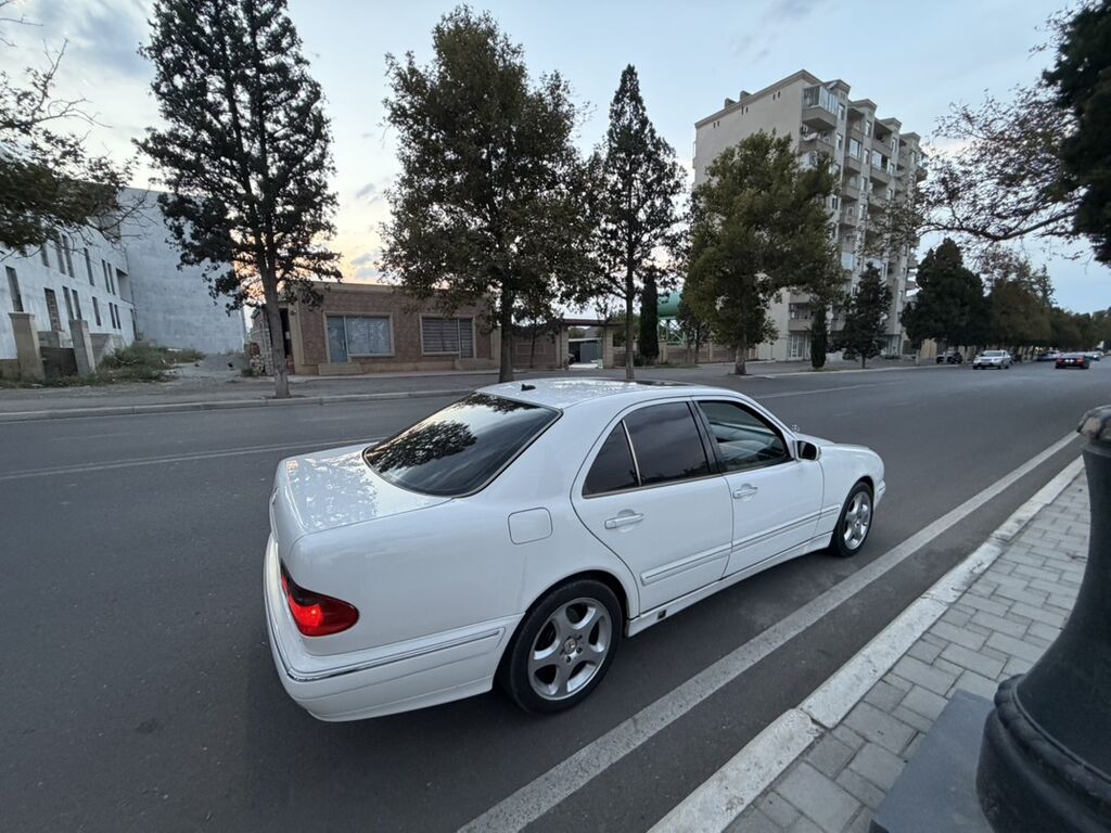 Mercedes-Benz E-Class: 2.2 l 2001 il Sedan — Avtomobillər, Gəncə (5)