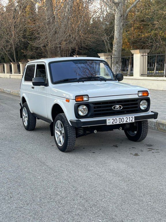 Lada (VAZ) Niva, 1.7 L, 2024 il, 52 000 km — Avtomobillər, Gəncə (9)