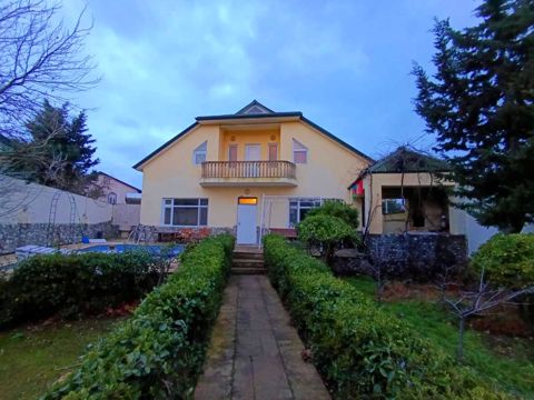 Bağ evi, Mərdəkan qəs — Bakı