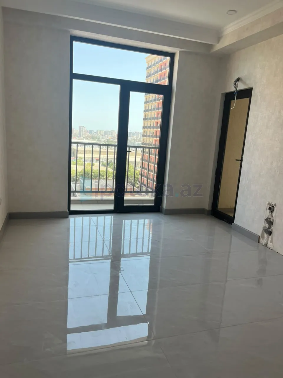 Satılır: 2 Otaq, Yeni tikili, Binəqədi r., 7-ci mkr q., 82.00 m² — Bakı