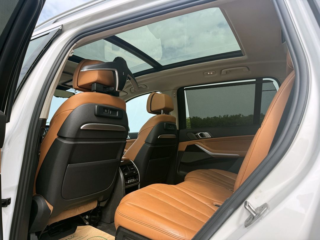 Bəy gəlin maşını BMW X7 — Avtomobil icarəsi, Bakı (10)