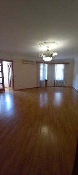 Satılır 3 otaqlı yeni tikili 120 m² — İlkin — Apartment