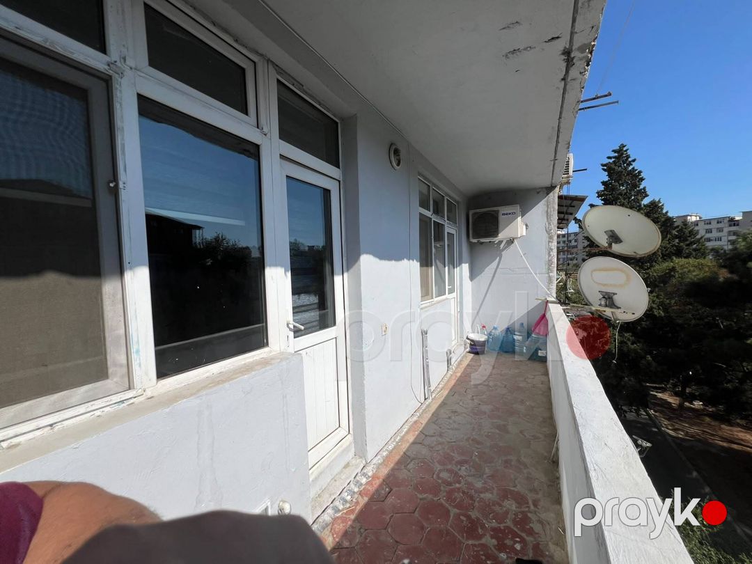 Satılır 4 otaqlı köhnə tikili 100 m² — Mənzil, Bakı (11)