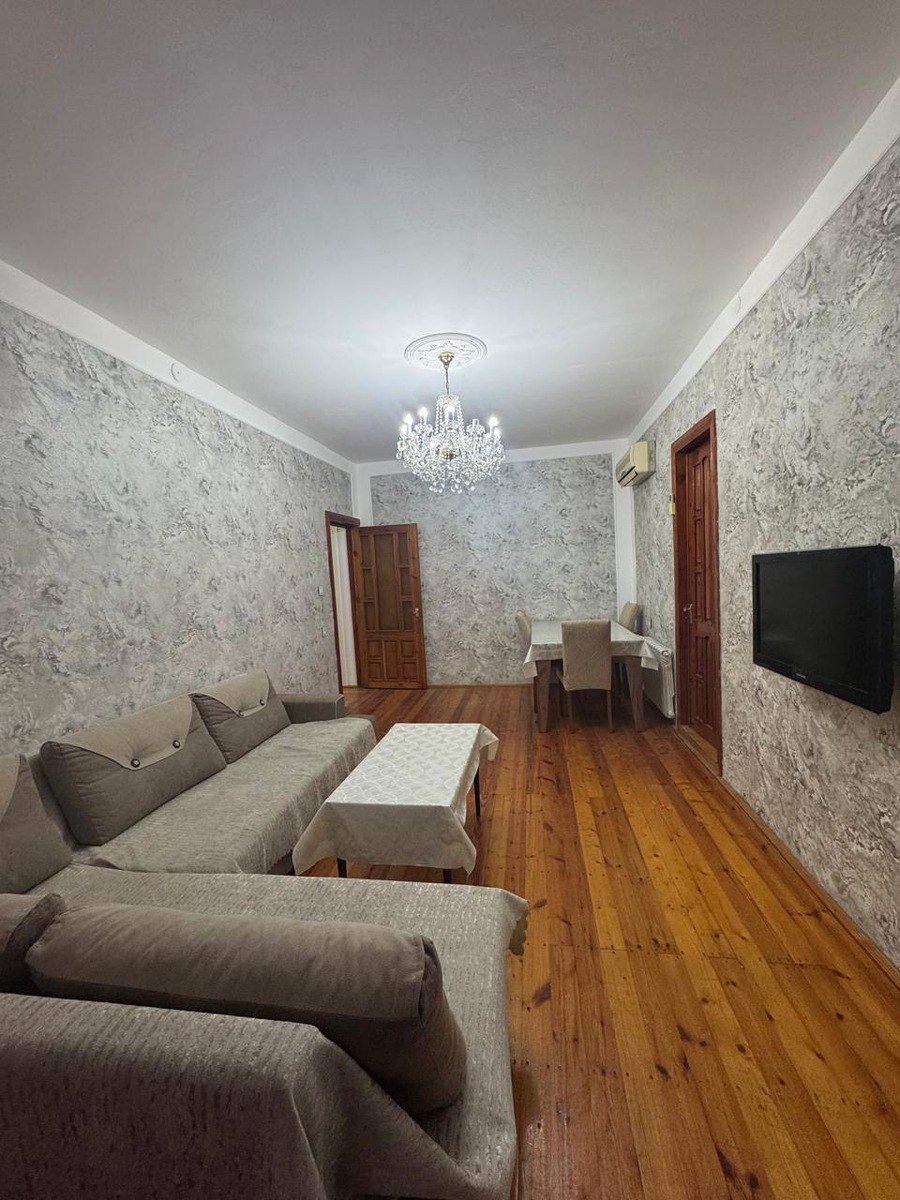 İcarəyə verilir 2 otaqlı köhnə tikili 68 m² — Mənzil, Bakı (2)