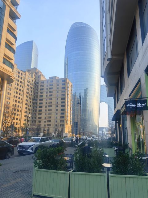 İcarəyə verilir 2 otaqlı köhnə tikili 90 m² — Bakı