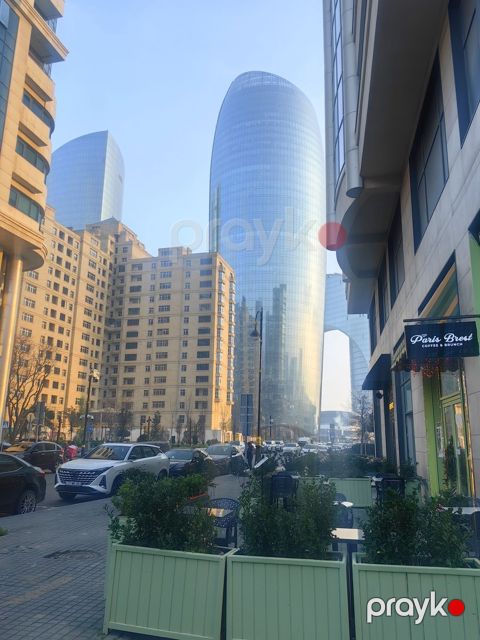 İcarəyə verilir 2 otaqlı köhnə tikili 90 m²
