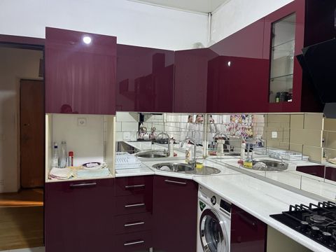 İcarəyə verilir 2 otaqlı köhnə tikili 62 m² — Bakı