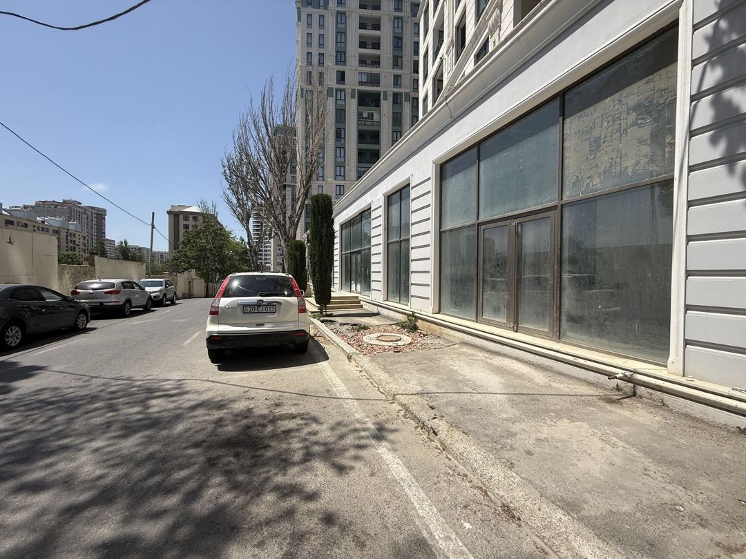 İcarəyə verilir obyekt 715 m² — Əmlak, Bakı