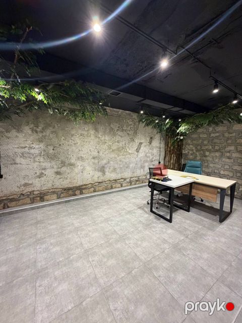 İcarəyə verilir 2 otaqlı ofis 66 m²