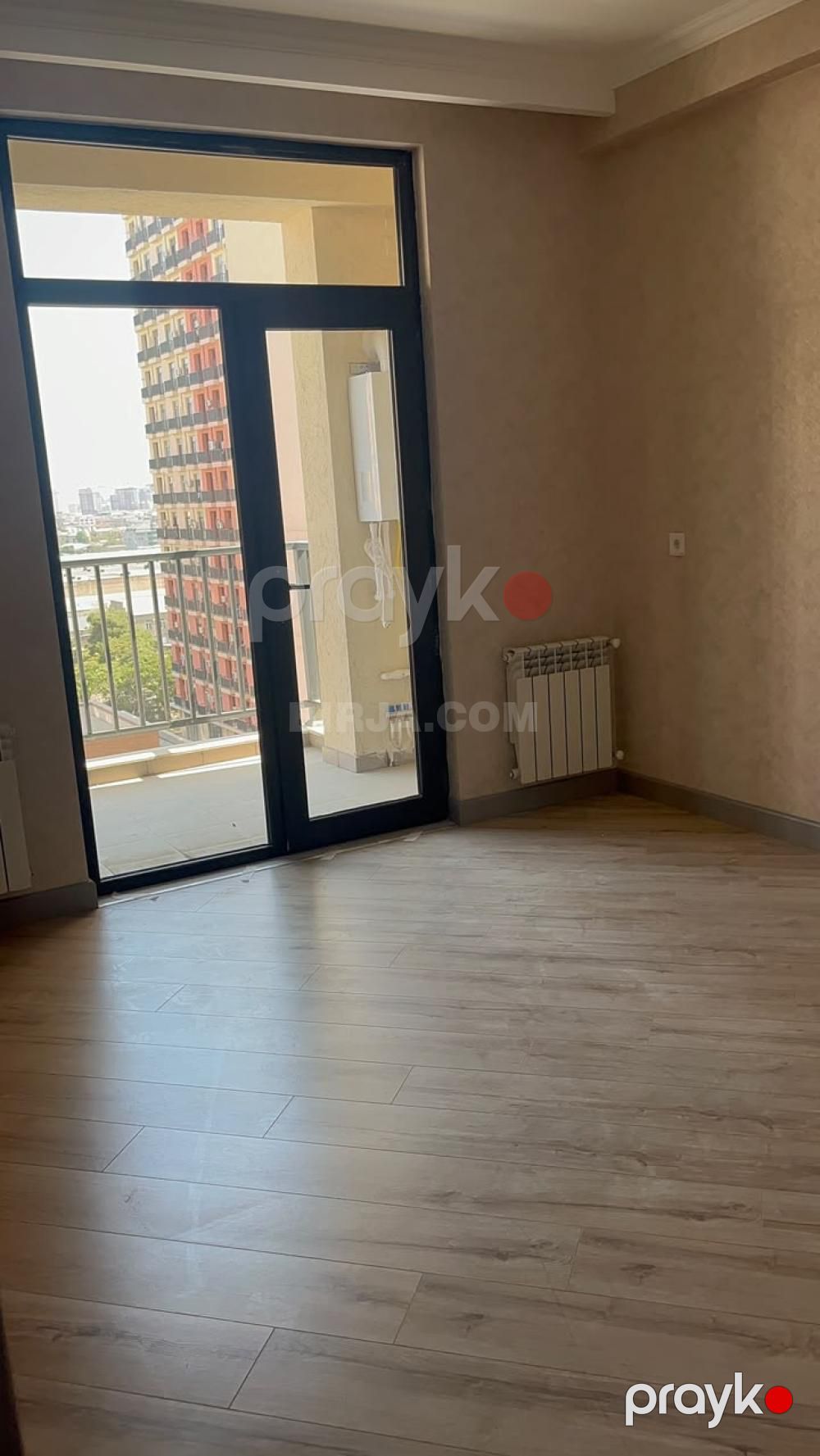 Satılır 2 otaqlı, 7 mkr — Ofis (7)