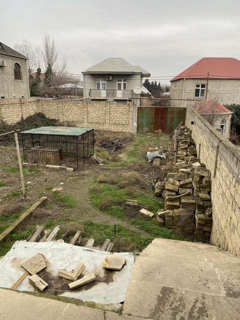 6 sot torpaq sahəsi, Xırdalan ş