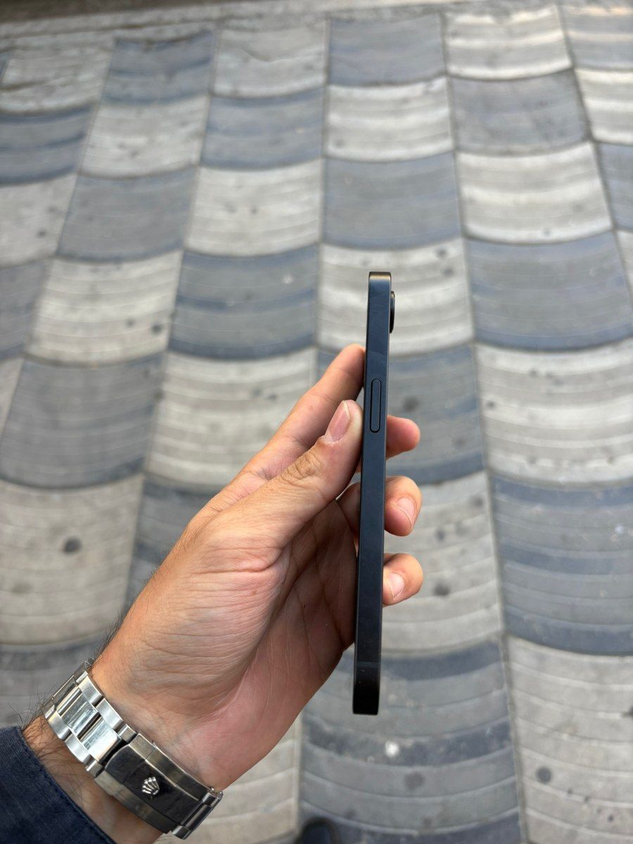 Apple iPhone 16e Black 128GB/8GB — Smartfonlar, Bakı (2)