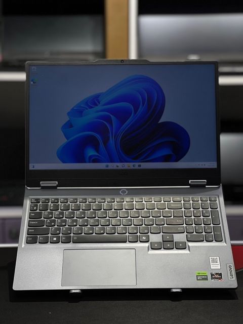 Lenovo LOQ 15ARP9 — Bakı
