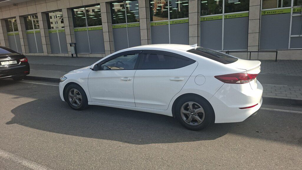 Hyundai Avante, 1.6 L, 2017 il, 146 000 km — Avtomobillər, Bakı (5)