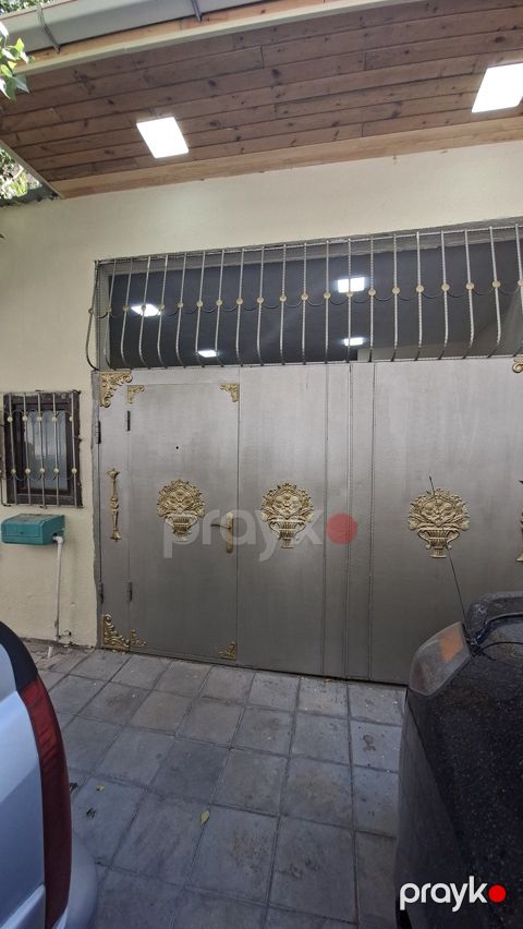 Satılır 3 otaqlı həyət evi/bağ evi 100 m²