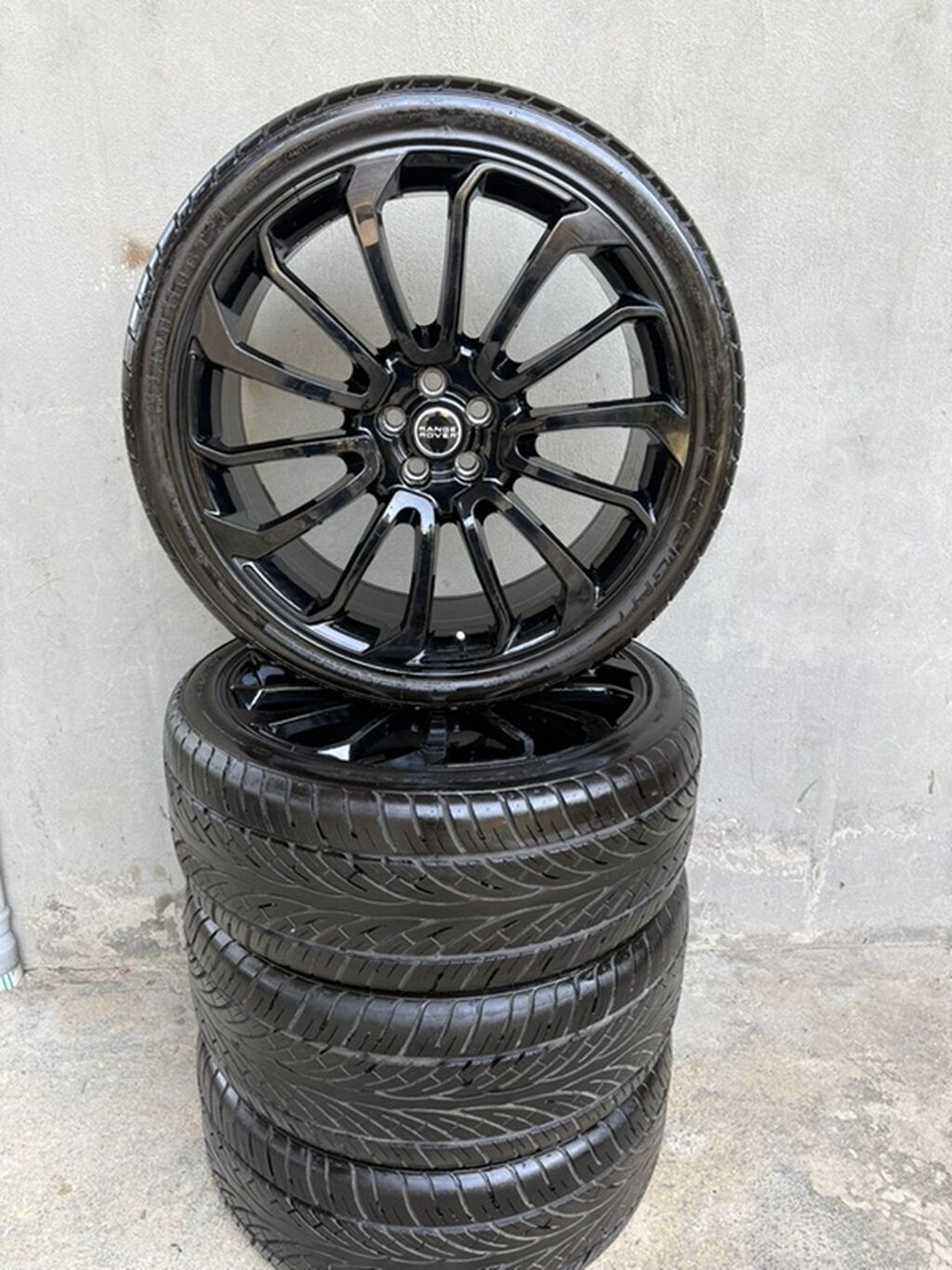 Range Rover üçün orijinal qara parıltılı disklər və şin komplekti - 4 — Diskləri, Qobu (4)