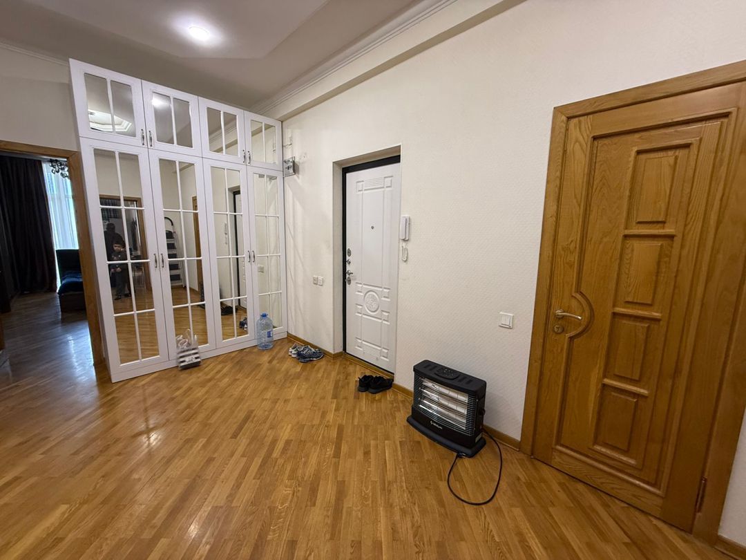 İcarəyə verilir 3 otaqlı yeni tikili 152 m² — Mənzil, Bakı (11)