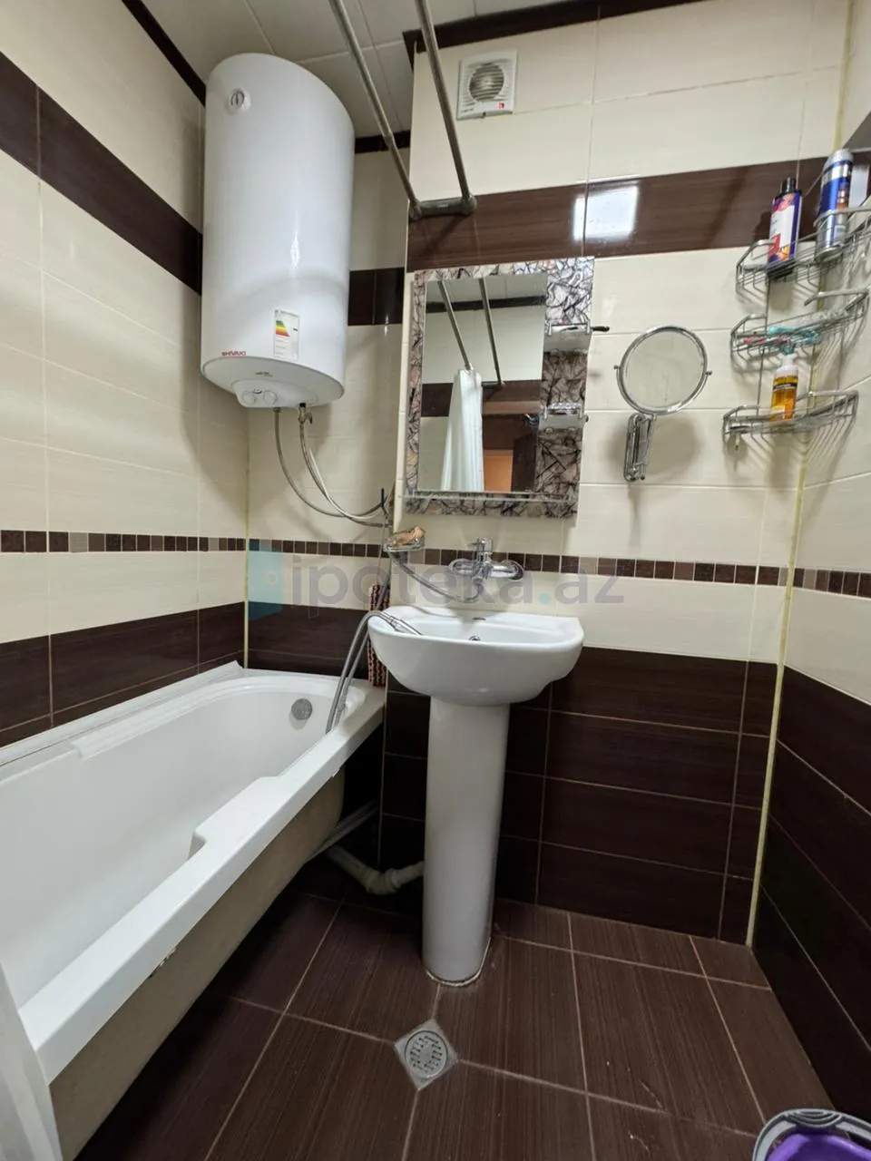 Satılır: 3 Otaq, Köhnə tikili, Binəqədi r., 9-cu mkr q., 90.00 m² — Mənzil, Bakı (8)