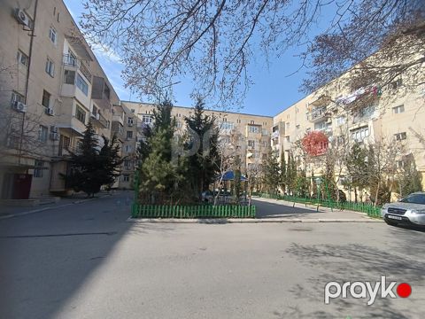 Satılır 2 otaqlı köhnə tikili 58 m²