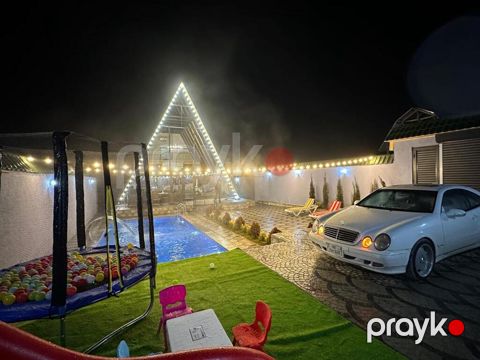 İcarəyə verilir 3 otaqlı həyət evi/bağ evi 200 m²