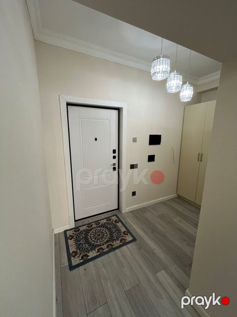 İcarəyə verilir 3 otaqlı yeni tikili 140 m²