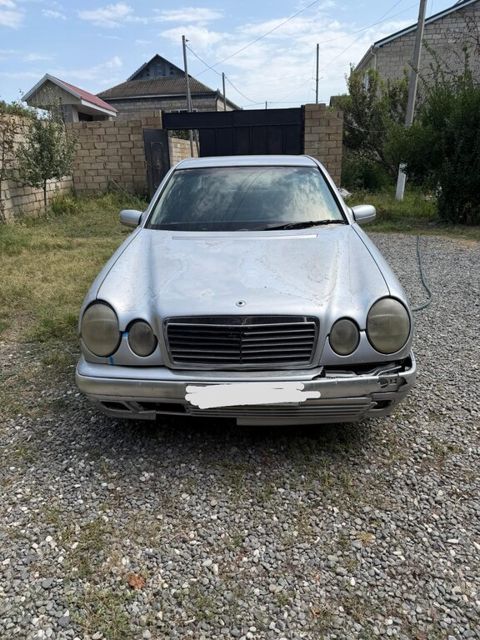 Mercedes E 200, 2.0 L, 1998 il, 395 000 km — Ağcabədi