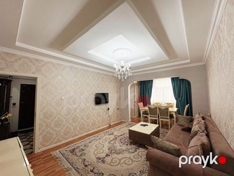 Satılır 4 otaqlı köhnə tikili 85 m²