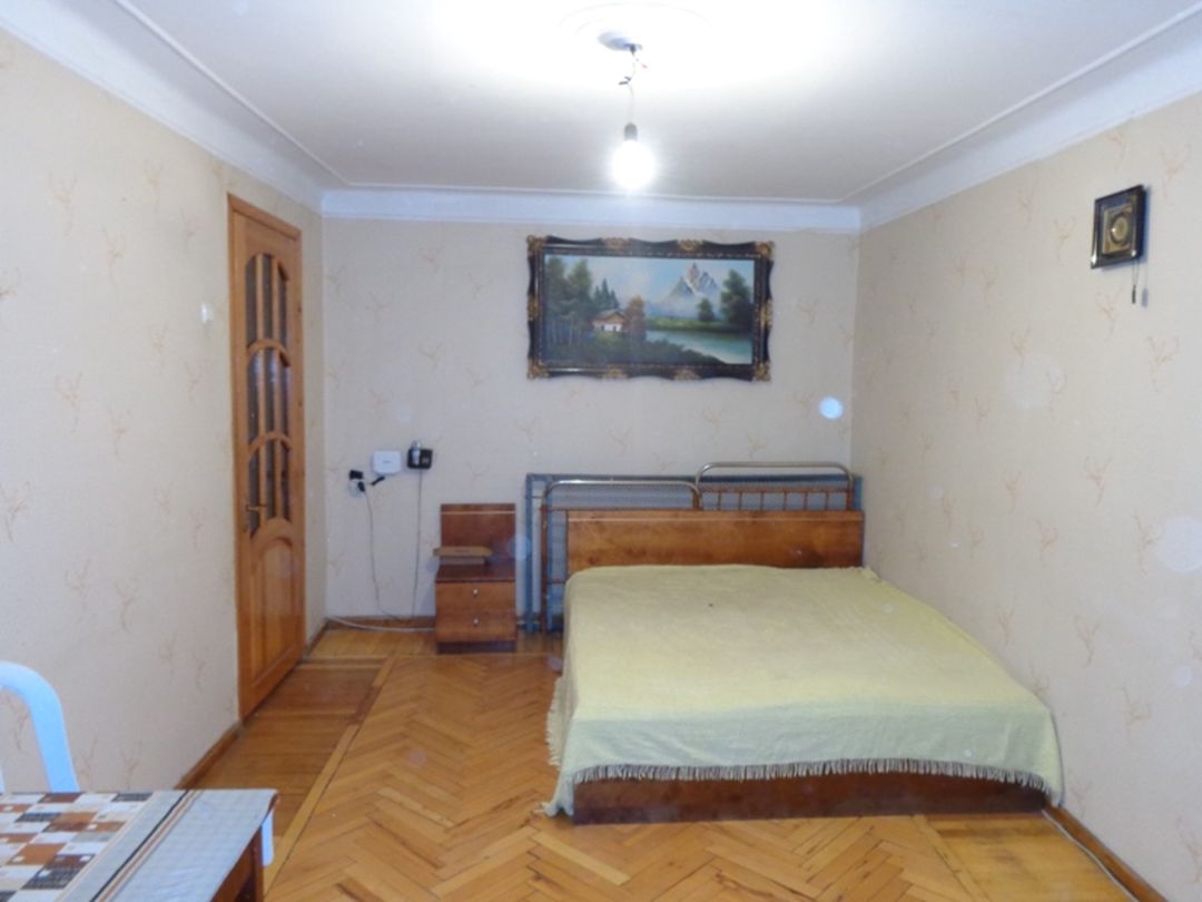 Satılır 1 otaqlı köhnə tikili 42 m² — Mənzil, Bakı (3)