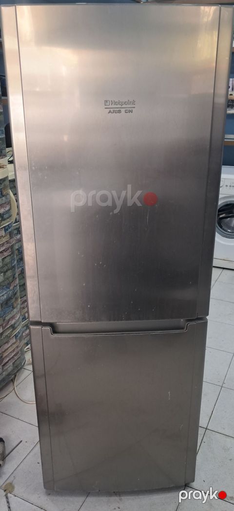 Hotpoint Ariston iki qapılı soyuducu - Rəng: paslanmayan polad (inox)