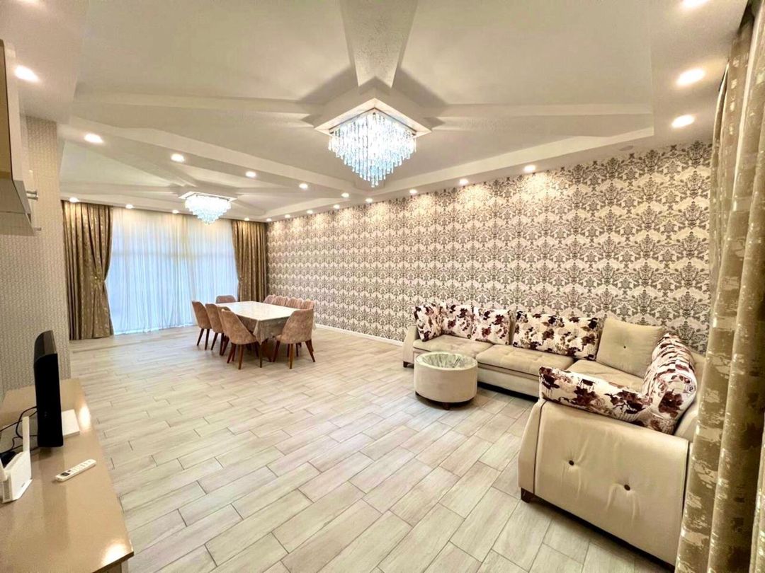 Satılır 5 otaqlı həyət evi/bağ evi 220 m² — Ev, villa, Bakı (10)
